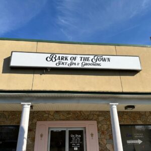 The storefront of Bark Of The Town, a pet groomer in La Plata, Maryland.