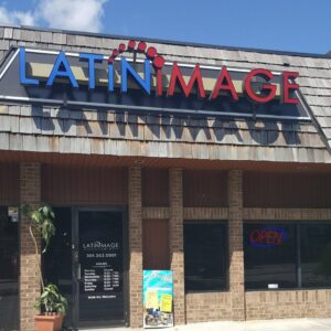 The storefront of Latin Image Salon, a local hair salon in Laurel, MD.